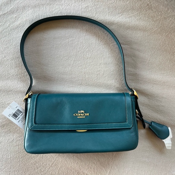 Coach Handbags - Coach Outlet Etta Small Flap Shoulder Bag